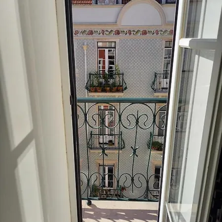 Charme Et Confort Au Coeur De Graca Lisbon Exterior photo