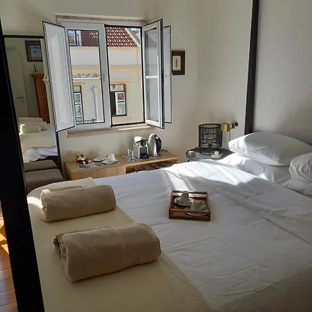 Charme Et Confort Au Coeur De Graca Lisbon Exterior photo