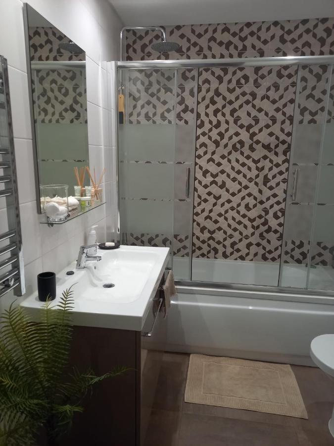 Charme Et Confort Au Coeur De Graca Séjour chez l'habitant *