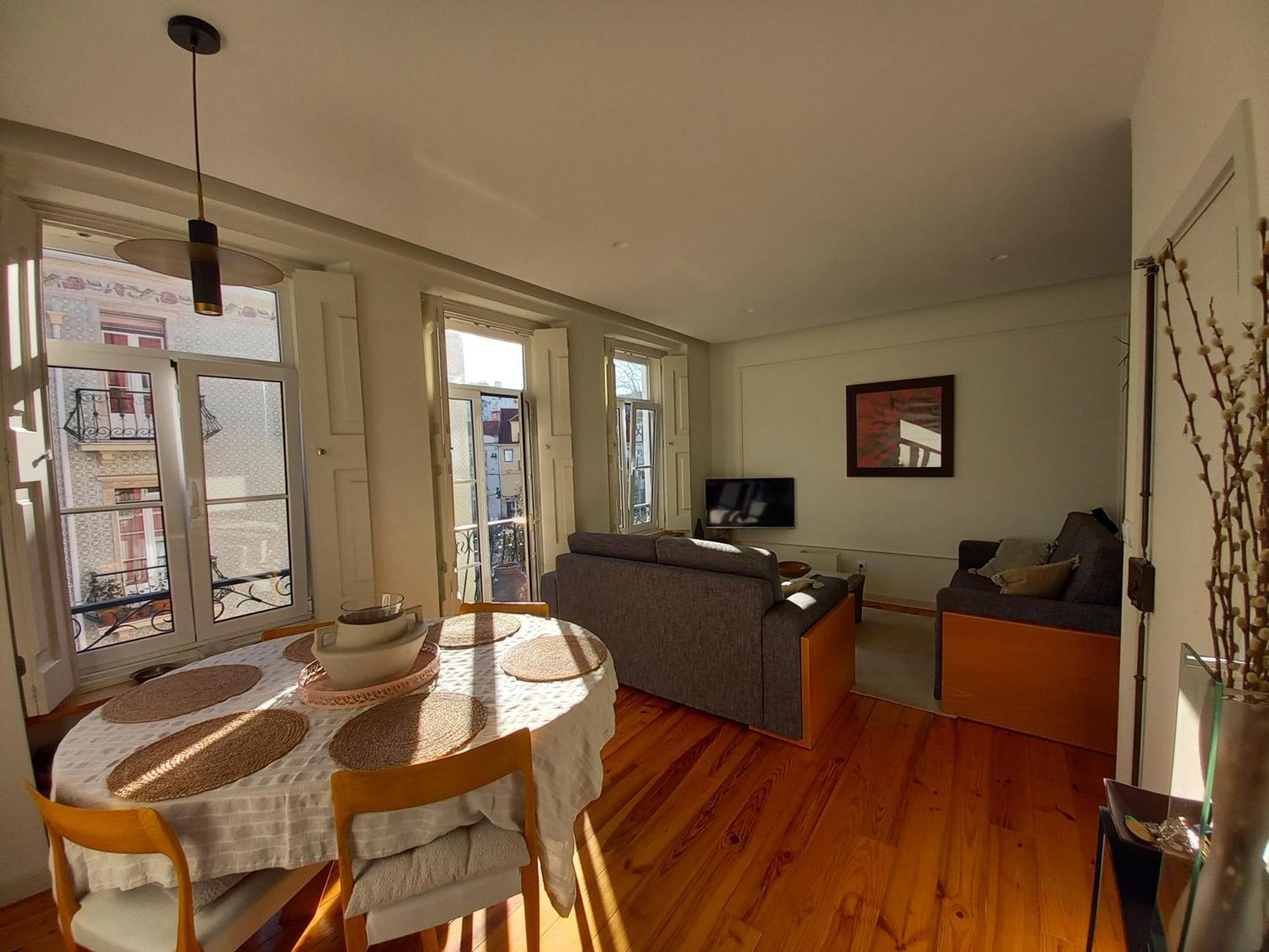 Charme Et Confort Au Coeur De Graca Séjour chez l'habitant *